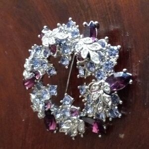 Beautiful Vintage Brooch